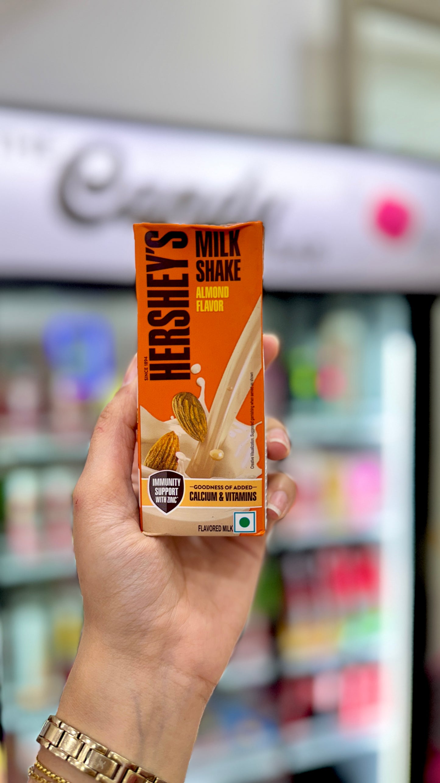 Hershey's Milkshake - Almond Flavour