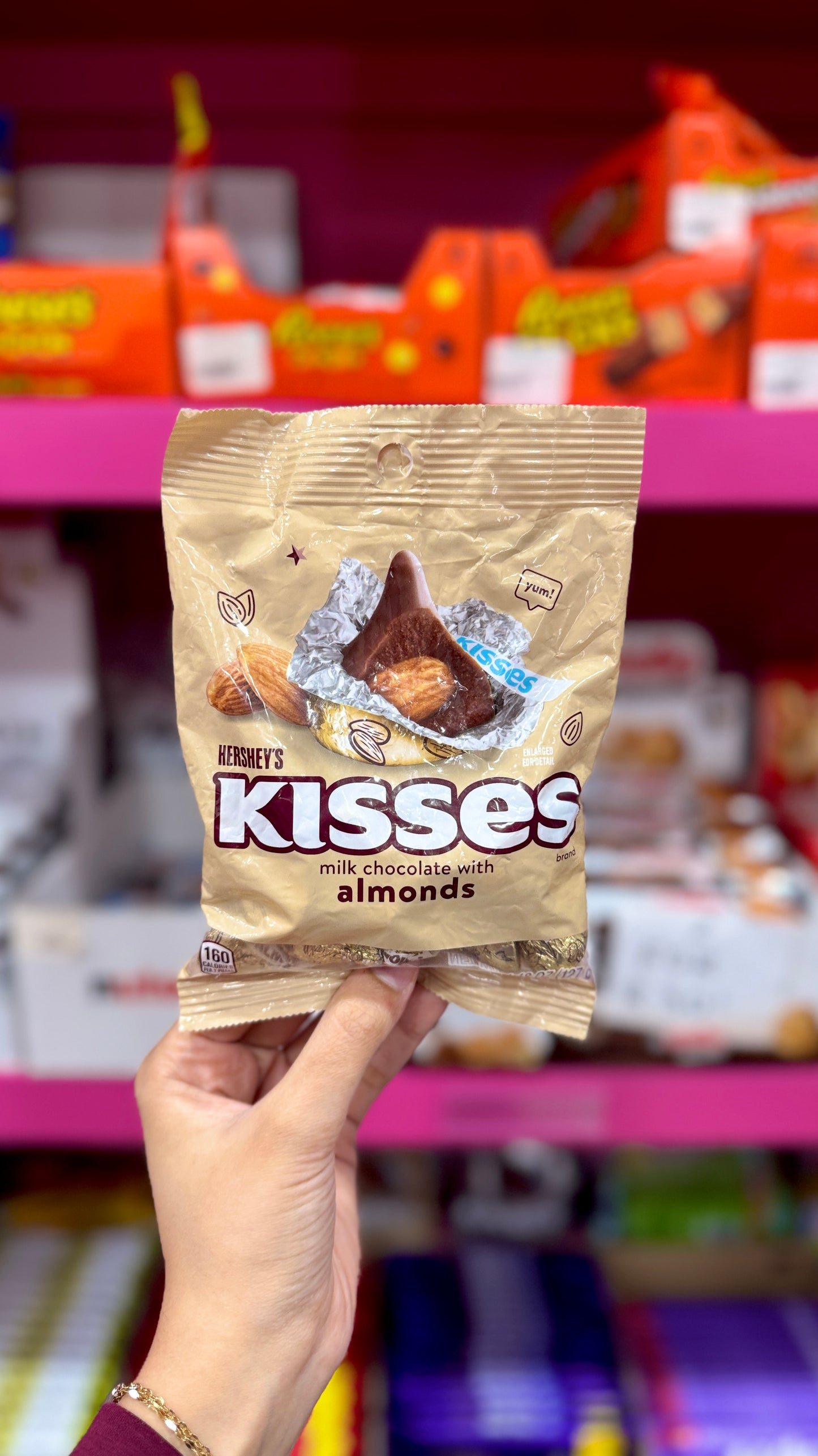 Hershey’s Kisses - Milk Almond
