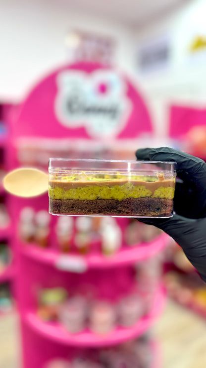 Knafeh Pistachio Chocolate Cake